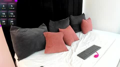 Snapshot of jade_evergreen_ chatting on May 2026 07:55:02 PM Jade online show from May 2026 07:55:02 PM