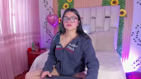 Snapshot of jade_nm chatting on September 2025 03:38:02 PM ade online show from September 2025 03:38:02 PM