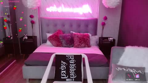 JADE online show from March 2025 08:21:01 PM