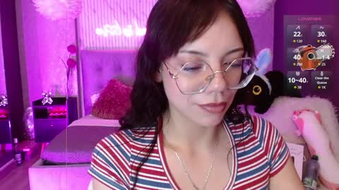 Snapshot of jade_storm_ chatting on April 2026 08:43:02 PM JADE online show from April 2026 08:43:02 PM