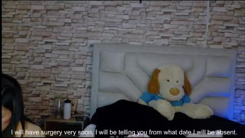 jade white  online show from May 2026 12:56:02 PM
