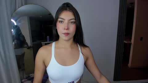 Snapshot of jade_ws chatting on February 2025 01:04:02 AM Jade online show from February 2025 01:04:02 AM