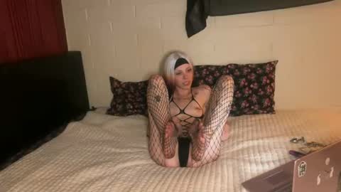 Jade online show from February 2026 06:32:01 AM