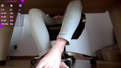 Jadefxxt online show from October 2025 02:03:02 PM