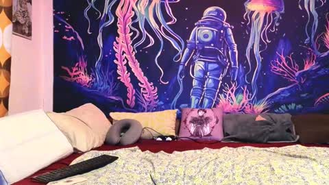 Jadelin Min online show from March 2025 05:50:02 PM