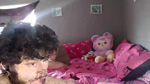 Jade online show from March 2026 01:17:02 PM