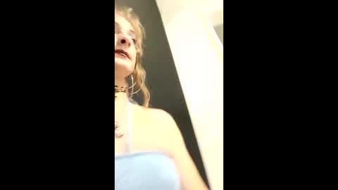 Jamie Rose Queenschild ever... online show from January 2026 10:58:02 PM