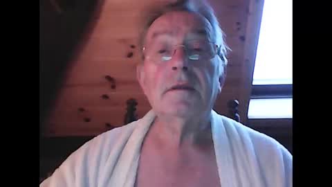 Snapshot of jahanc01 chatting on October 2025 08:02:02 AM Malko online show from October 2025 08:02:02 AM