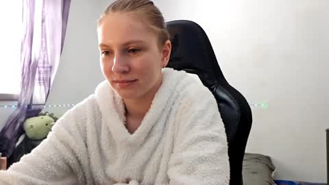 jaimeeosendorf online show from April 2026 11:41:01 AM