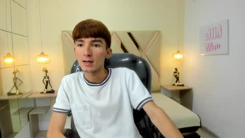 Snapshot of jake_evanss_ chatting on March 2026 04:17:02 AM JAKE online show from March 2026 04:17:02 AM