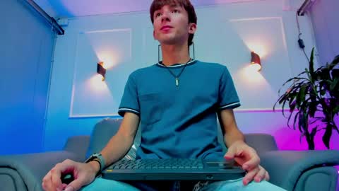 Snapshot of jake_evanss_ chatting on April 2026 05:13:01 AM JAKE online show from April 2026 05:13:01 AM