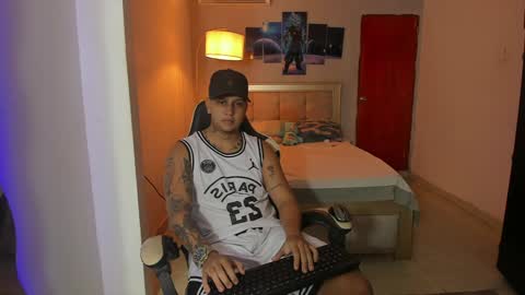 Snapshot of jake_pons chatting on December 2024 03:16:02 AM Jake Pons online show from December 2024 03:16:02 AM