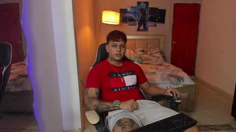 Snapshot of jake_pons chatting on December 2024 01:12:02 PM Jake Pons online show from December 2024 01:12:02 PM