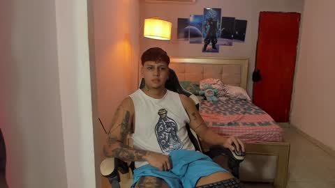 Snapshot of jake_pons chatting on December 2024 09:41:02 PM Jake Pons online show from December 2024 09:41:02 PM