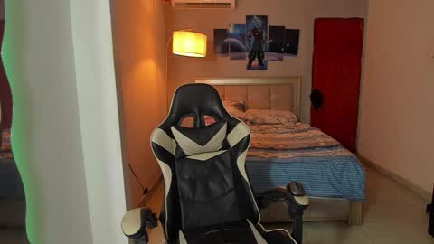 Snapshot of jake_pons chatting on January 2025 05:23:02 AM Jake Pons online show from January 2025 05:23:02 AM