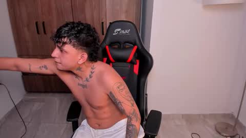 Snapshot of jake_pons chatting on November 2025 11:18:02 AM Jake Pons online show from November 2025 11:18:02 AM