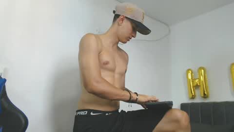 Hi guys im new 3 online show from May 2026 07:22:02 PM