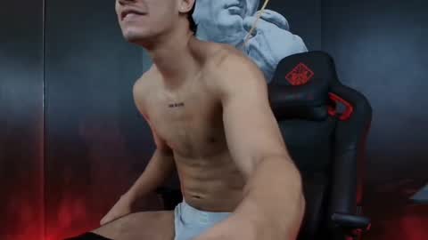 Snapshot of jakemoxley chatting on October 2025 12:28:01 PM JakeMoxley online show from October 2025 12:28:01 PM