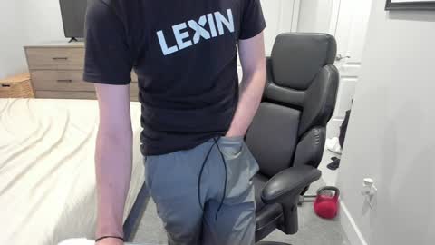 Snapshot of jakesnake442 chatting on December 2024 11:39:02 PM jakesnake442 online show from December 2024 11:39:02 PM