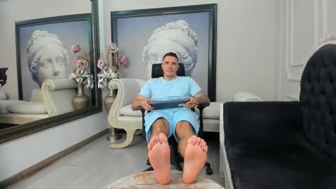 jakestone_1 online show from October 2025 01:17:01 AM