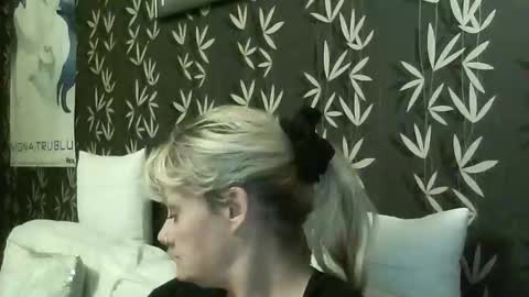 JAKKI LOUISE pornstar online show from October 2025 09:58:02 PM