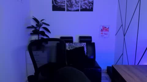 Snapshot of james_adamss_ chatting on November 2025 12:19:02 PM james_adamss_ online show from November 2025 12:19:02 PM