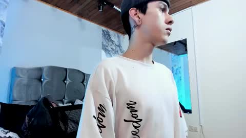 Snapshot of james_adamss_ chatting on January 2026 01:05:02 PM james_adamss_ online show from January 2026 01:05:02 PM