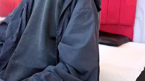 Snapshot of james_adamss_ chatting on February 2026 12:32:01 PM james_adamss_ online show from February 2026 12:32:01 PM