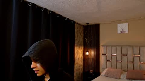 Snapshot of james_adamss_ chatting on February 2026 12:01:02 PM james_adamss_ online show from February 2026 12:01:02 PM