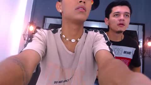 Snapshot of james_and_kenet chatting on February 2026 02:01:02 PM James y Kenet online show from February 2026 02:01:02 PM