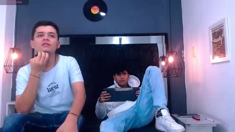 Snapshot of james_and_kenet chatting on February 2026 12:04:01 PM James y Kenet online show from February 2026 12:04:01 PM