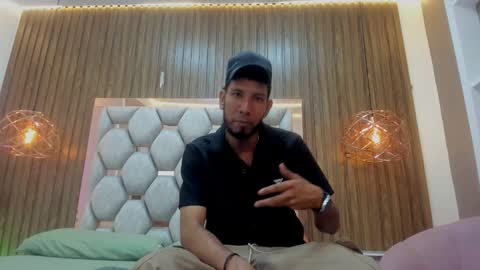 Snapshot of james_walsh chatting on February 2026 07:01:02 PM James Walsh online show from February 2026 07:01:02 PM