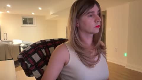 jamesarnold06 online show from September 2025 12:11:02 AM