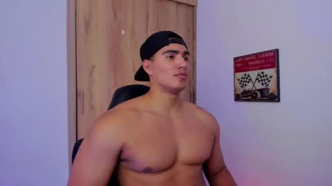 Snapshot of jamesgraay chatting on December 2024 11:24:02 AM James Gray online show from December 2024 11:24:02 AM