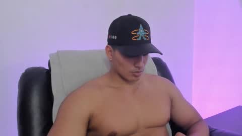 Snapshot of jamesgraay chatting on March 2025 07:54:02 PM James Gray online show from March 2025 07:54:02 PM