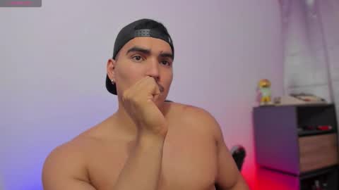 Snapshot of jamesgraay chatting on October 2025 10:52:02 AM James Gray online show from October 2025 10:52:02 AM