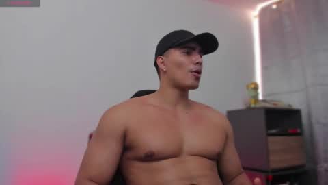 Snapshot of jamesgraay chatting on November 2025 07:47:02 PM James Gray online show from November 2025 07:47:02 PM