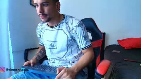 Snapshot of jameshollywood911 chatting on July 2026 06:04:02 PM Jeyson online show from July 2026 06:04:02 PM