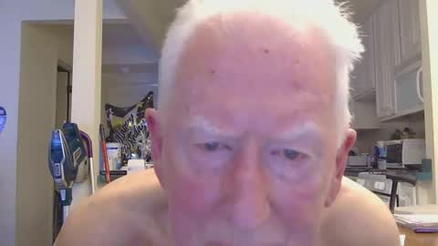 jamesmichael9999 online show from April 2026 05:38:02 PM
