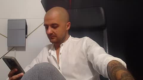 JamesMyers online show from July 2026 03:43:01 AM