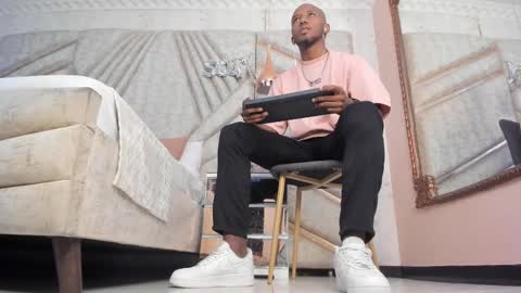 James  online show from February 2025 11:35:02 AM