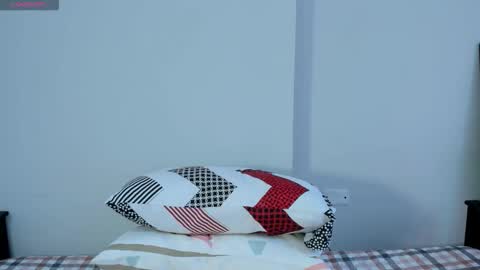 Snapshot of jamess_blanco chatting on November 2025 07:36:02 PM jamess_blanco online show from November 2025 07:36:02 PM