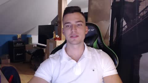 Snapshot of jamesss11158699 chatting on December 2024 03:32:01 PM jamesss11158699 online show from December 2024 03:32:01 PM