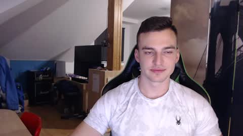 Snapshot of jamesss11158699 chatting on January 2025 05:48:01 PM jamesss11158699 online show from January 2025 05:48:01 PM