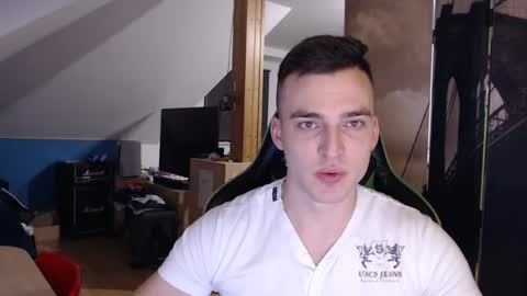 Snapshot of jamesss11158699 chatting on February 2025 08:26:02 PM jamesss11158699 online show from February 2025 08:26:02 PM