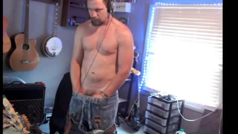 Snapshot of jameswebbscope chatting on May 2026 06:24:01 PM Jameswebbscope online show from May 2026 06:24:01 PM