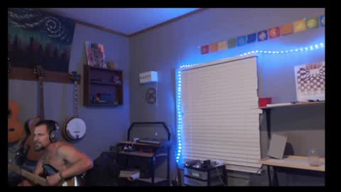Snapshot of jameswebbscope chatting on May 2026 07:15:02 AM Jameswebbscope online show from May 2026 07:15:02 AM