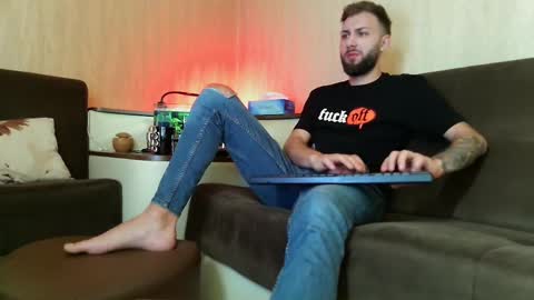 Snapshot of jamienoxus chatting on March 2025 05:38:02 AM Robbie online show from March 2025 05:38:02 AM