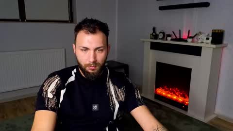 Snapshot of jamienoxus chatting on November 2025 07:20:01 AM Robbie online show from November 2025 07:20:01 AM