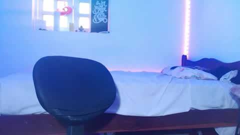 Jammes. online show from September 2025 01:37:02 PM